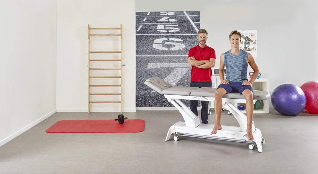 Une table de traitement Gymna.PRO dans un cabinet. 